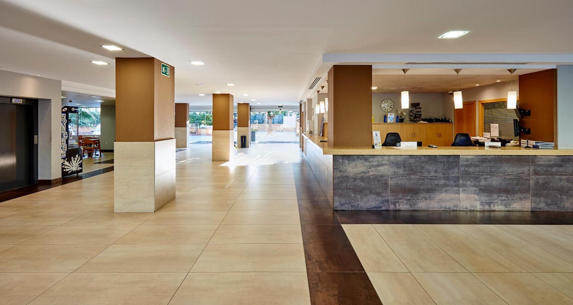 Hotel Surf Mar Λορέτ Ντε Μαρ Εξωτερικό φωτογραφία