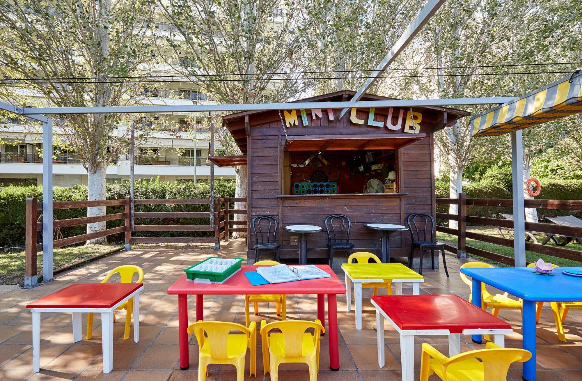 Hotel Surf Mar Λορέτ Ντε Μαρ Εξωτερικό φωτογραφία