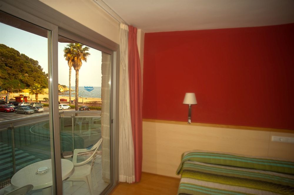 Hotel Surf Mar Λορέτ Ντε Μαρ Εξωτερικό φωτογραφία